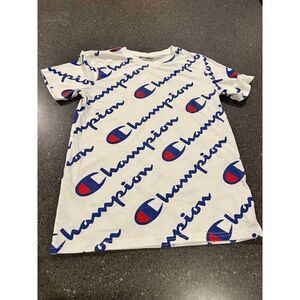 Champion  Graphic logo T-shirt Size XL